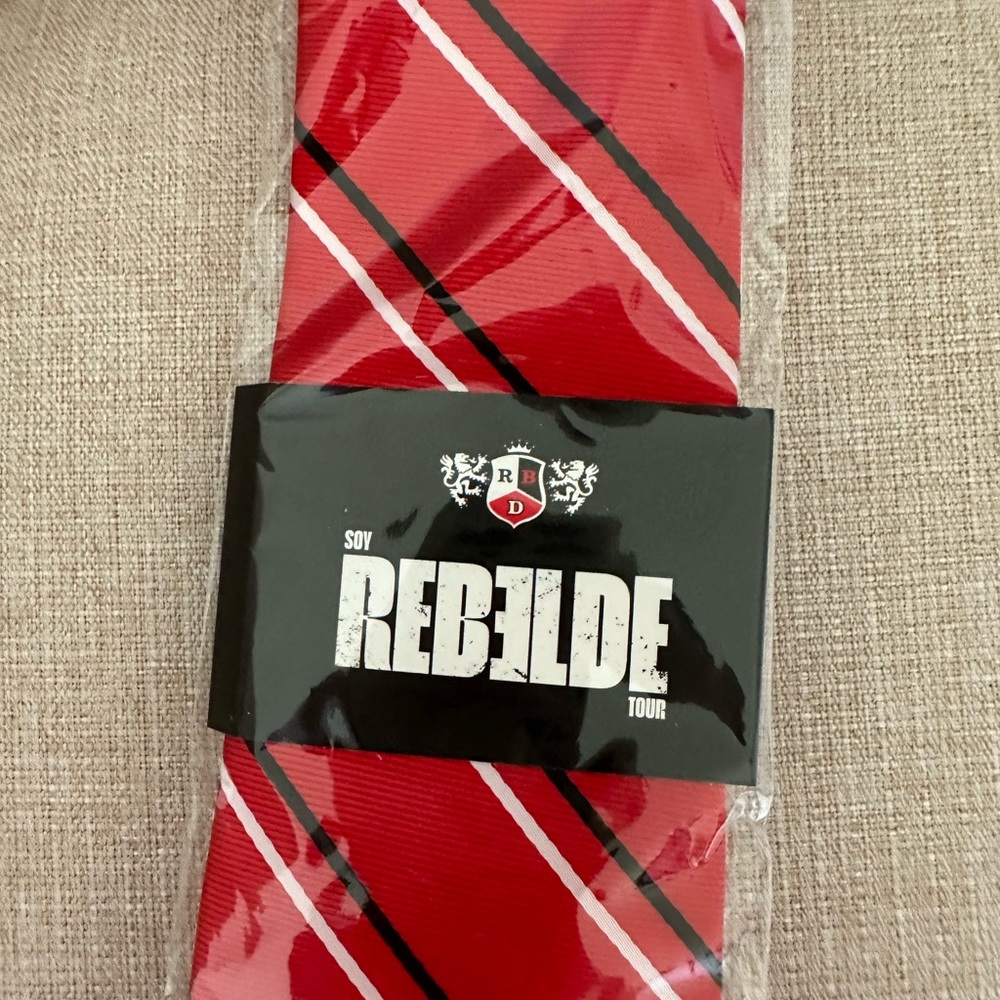 Soy Rebelde Tour Official Tie